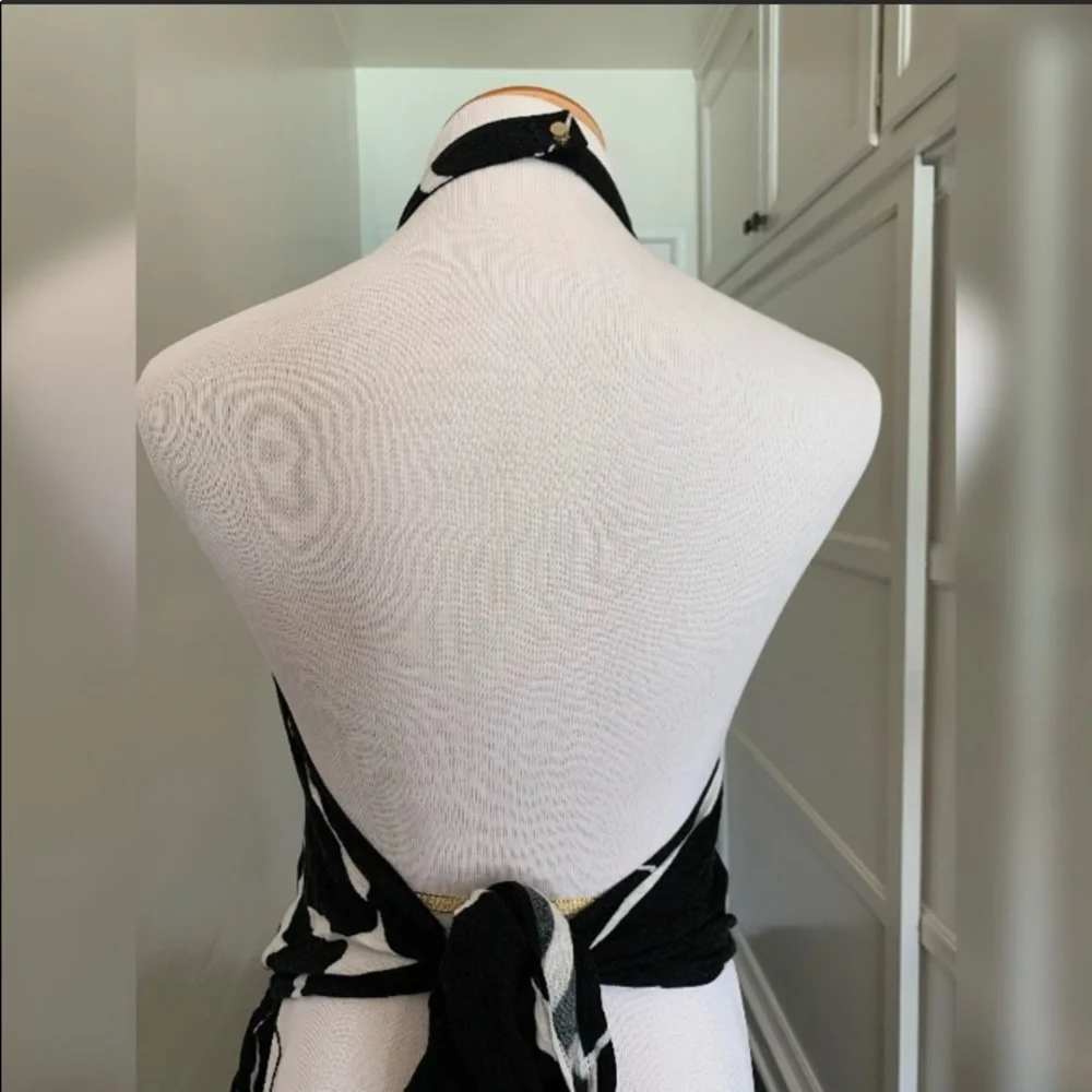 Backless Jumpsuit - Picture 2 of 2